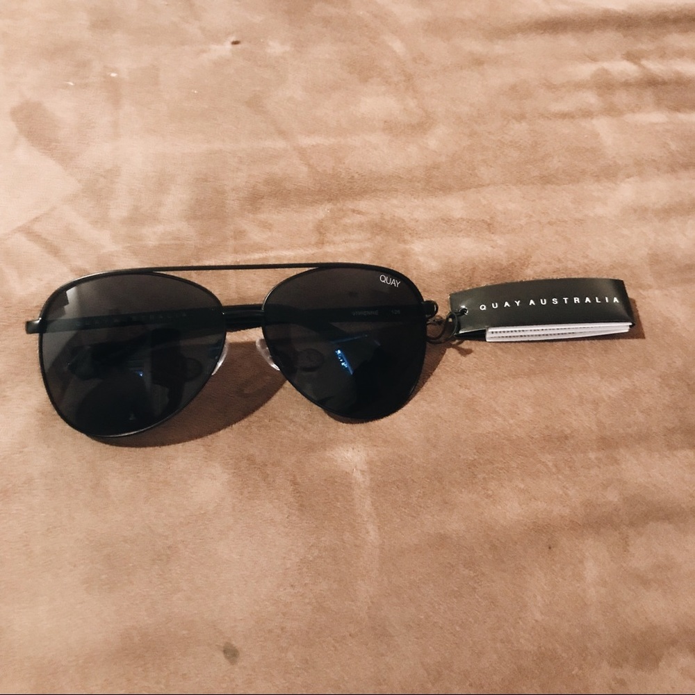 NWT Quay Australia aviator sunglasses. Retail 65$